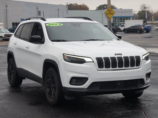 2023 Jeep Cherokee Altitude Lux