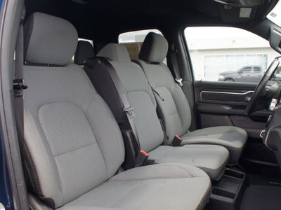 2024 RAM 1500 Big Horn Quad Cab 4x2 6'4" Box