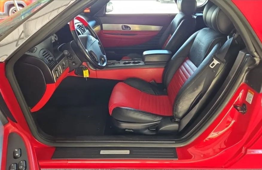 2003 Ford Thunderbird Deluxe