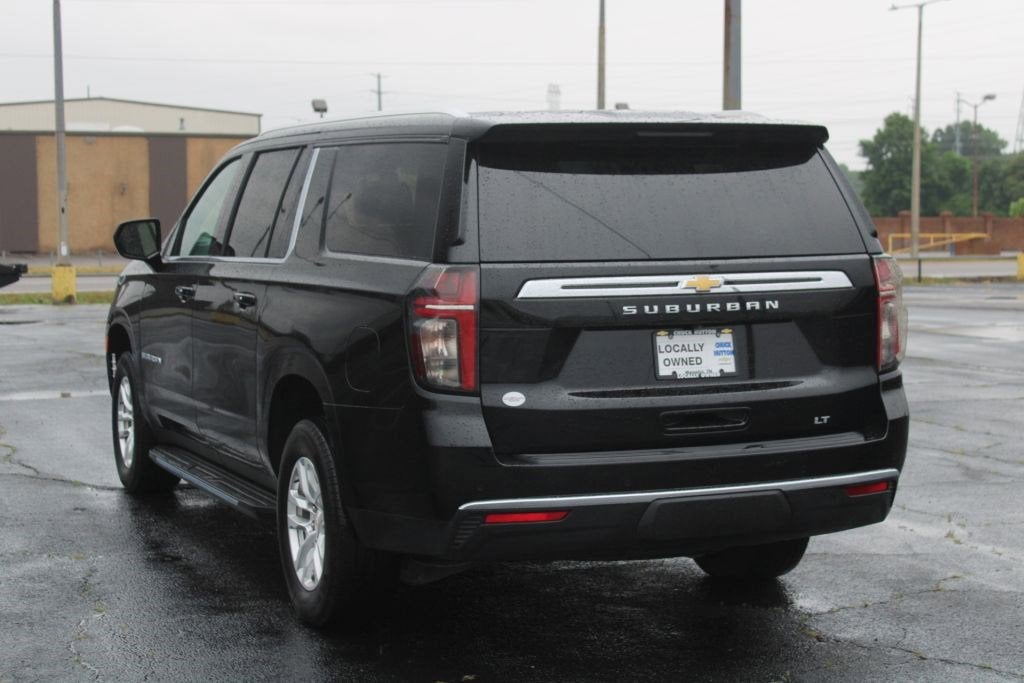 2024 Chevrolet Suburban LT