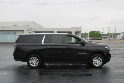 2024 Chevrolet Suburban LT