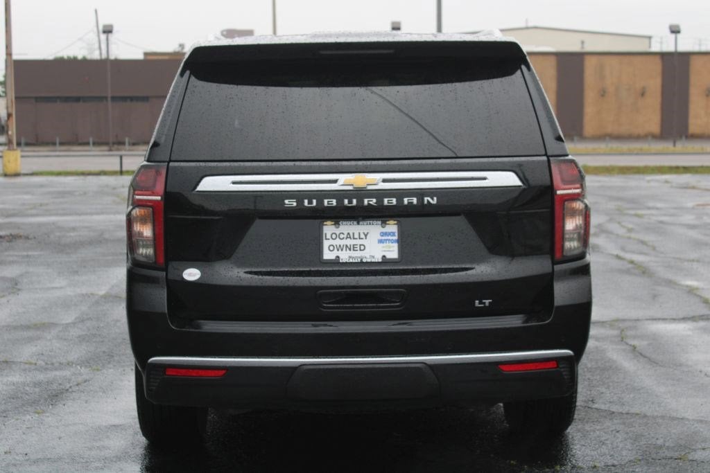 2024 Chevrolet Suburban LT