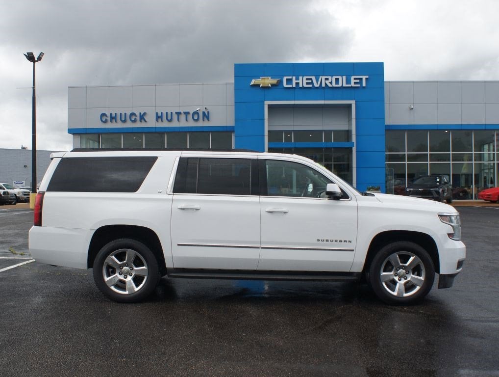 2015 Chevrolet Suburban 2WD 1500 LT's photo