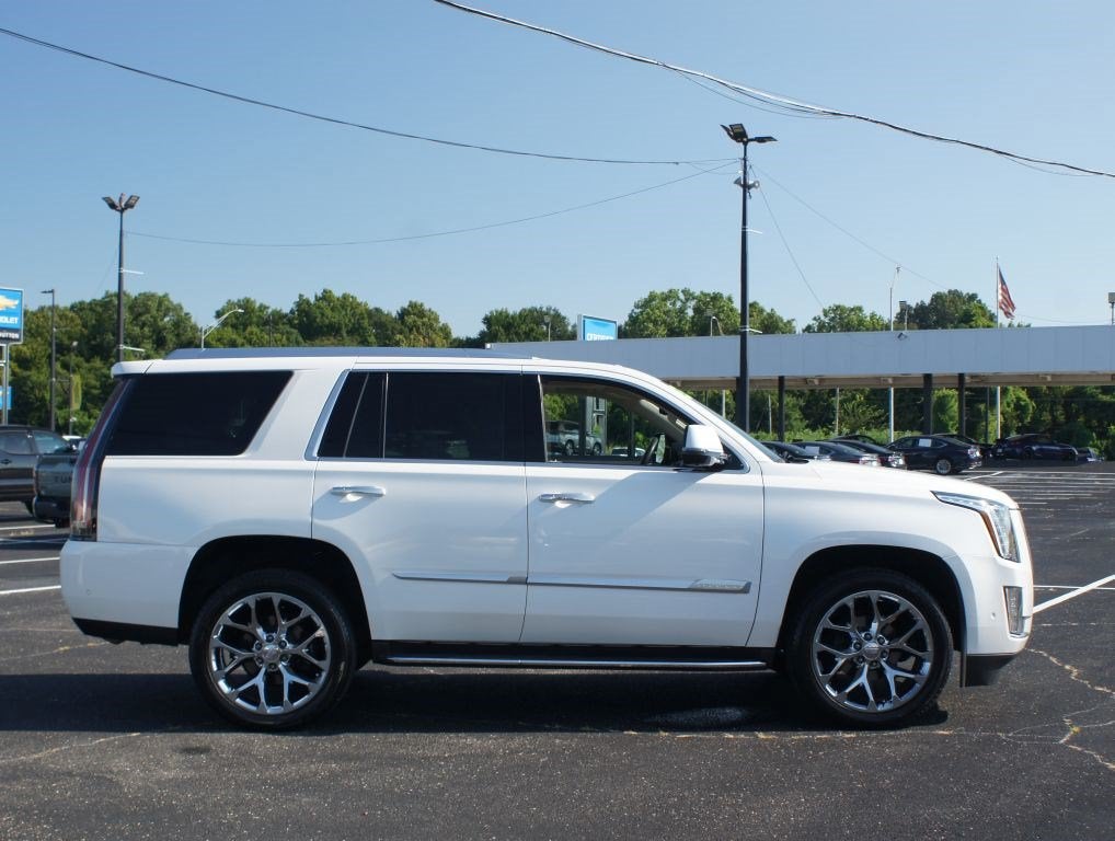 2020 Cadillac Escalade Luxury