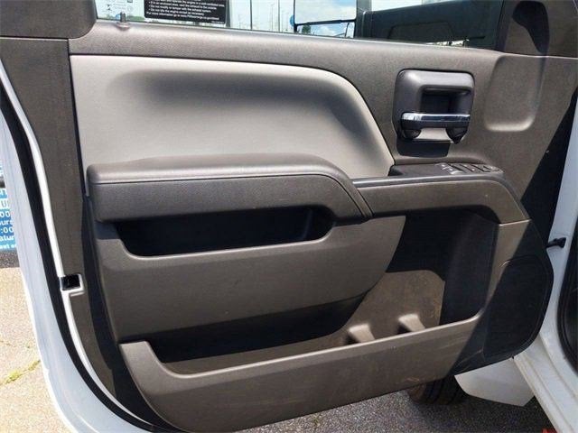 2022 Chevrolet Silverado 5500 HD Work Truck
