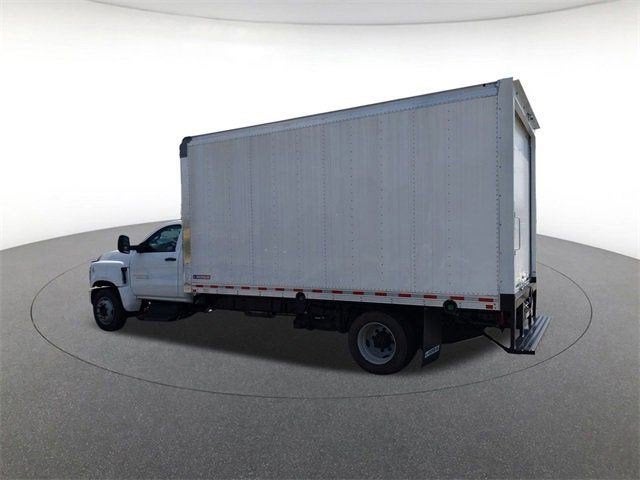 2022 Chevrolet Silverado 5500 HD Work Truck