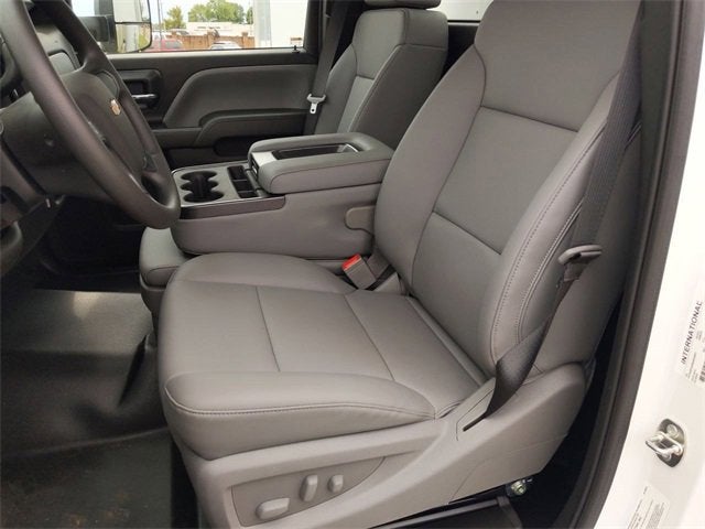 2022 Chevrolet Silverado 5500 HD Work Truck