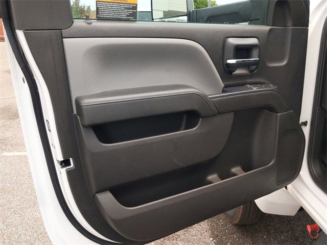 2022 Chevrolet Silverado 5500 HD Work Truck