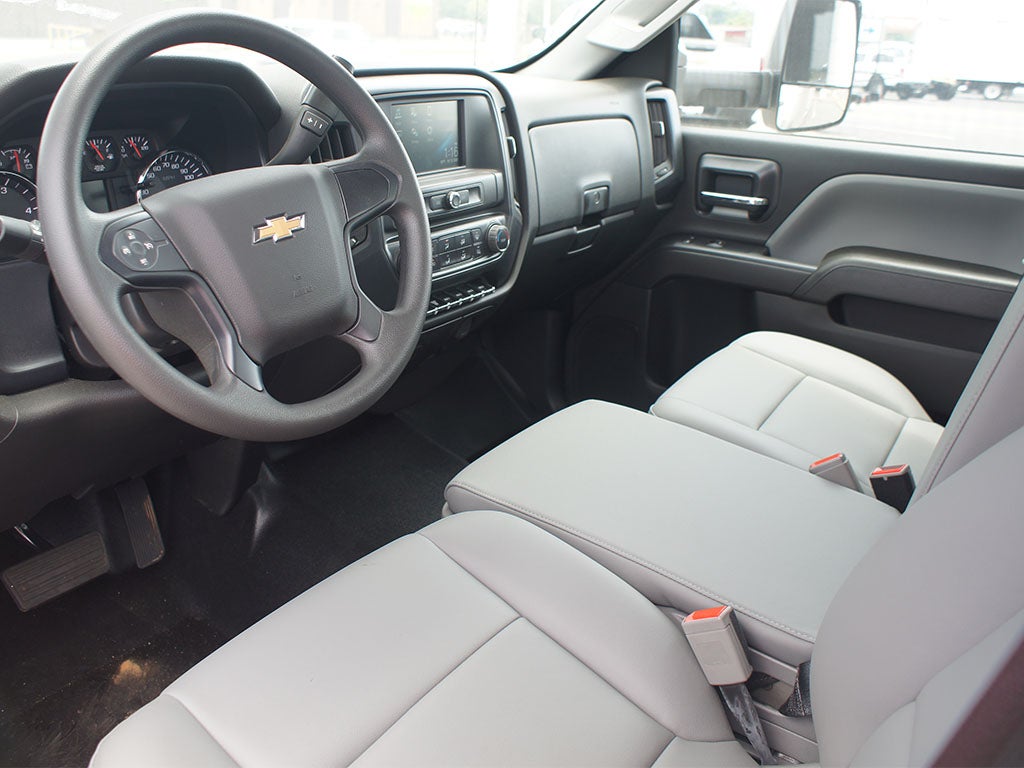 2022 Chevrolet Silverado 5500 HD Work Truck