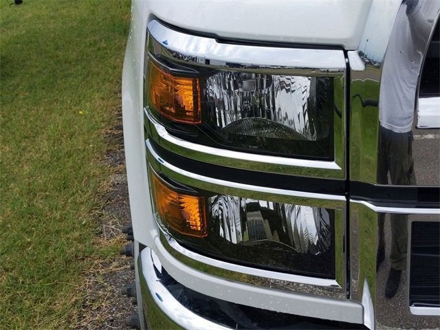 2022 Chevrolet Silverado 5500 HD Work Truck