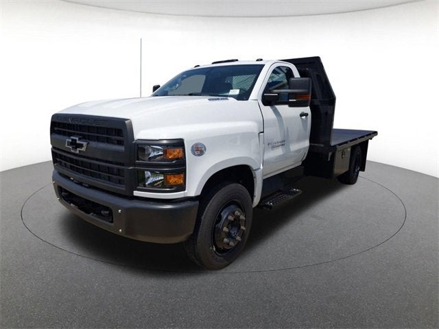 2022 Chevrolet Silverado 6500 HD Work Truck