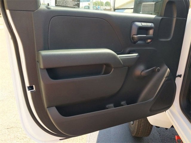 2023 Chevrolet Silverado 5500 HD Work Truck