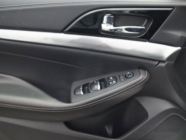 2023 Nissan Maxima SV Xtronic CVT