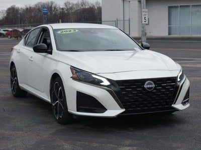 2023 Nissan Altima SR FWD