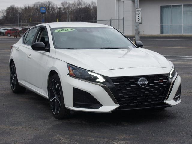 2023 Nissan Altima SR FWD