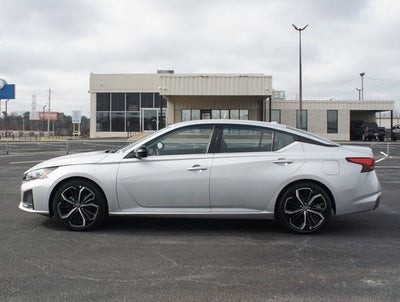 2023 Nissan Altima SR FWD