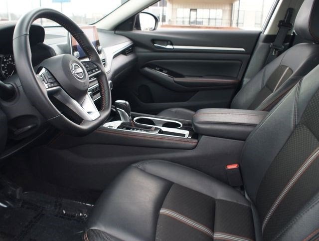 2025 Nissan Altima SR FWD