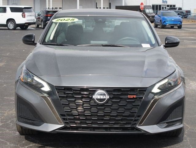 2025 Nissan Altima SR FWD