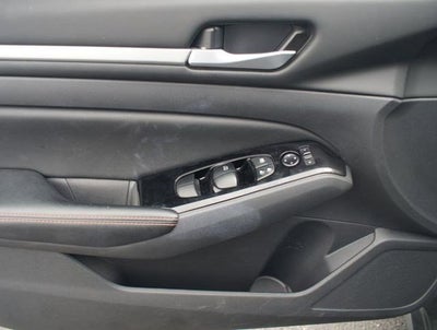 2025 Nissan Altima SR FWD