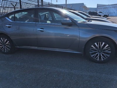 2023 Nissan Altima SV FWD