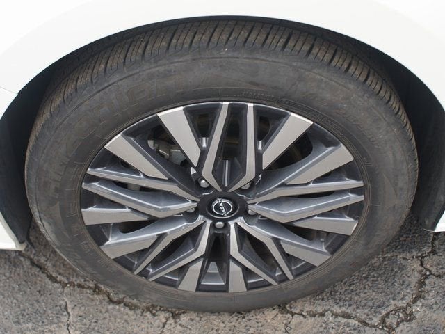 2023 Nissan Altima SV FWD