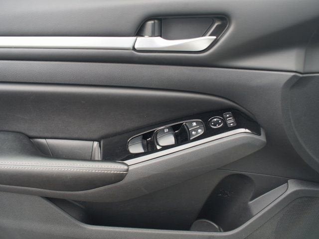 2023 Nissan Altima SV FWD