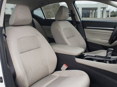 2023 Nissan Altima SV FWD