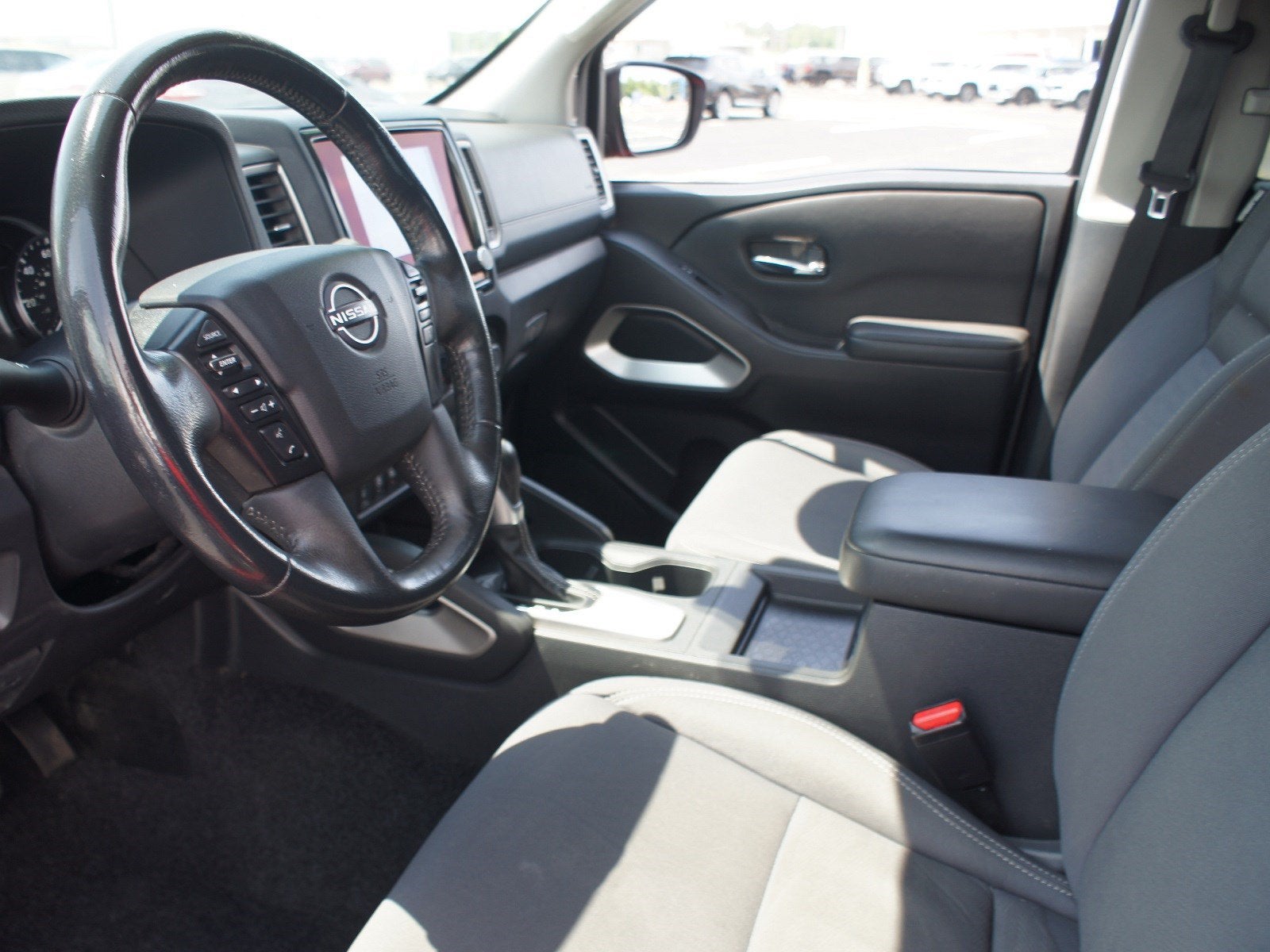 2022 Nissan Frontier Crew Cab SV 4x2