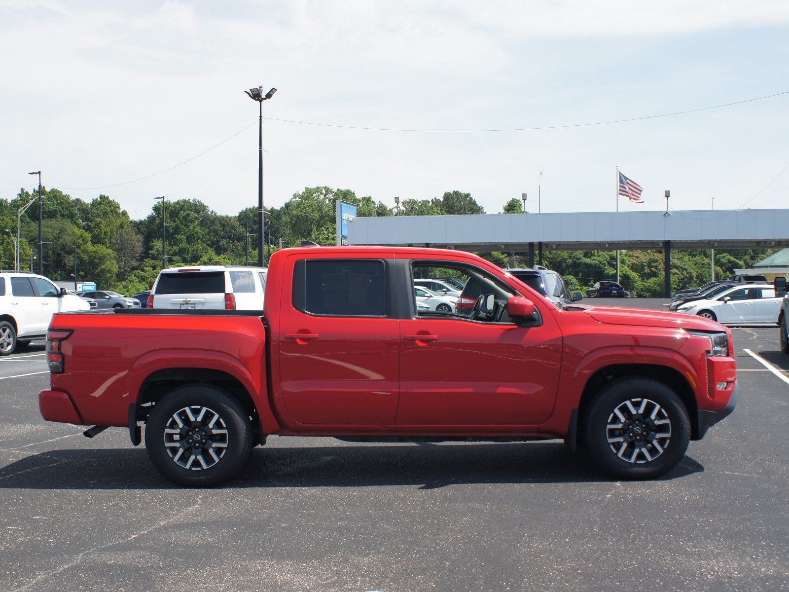 2022 Nissan Frontier Crew Cab SV 4x2