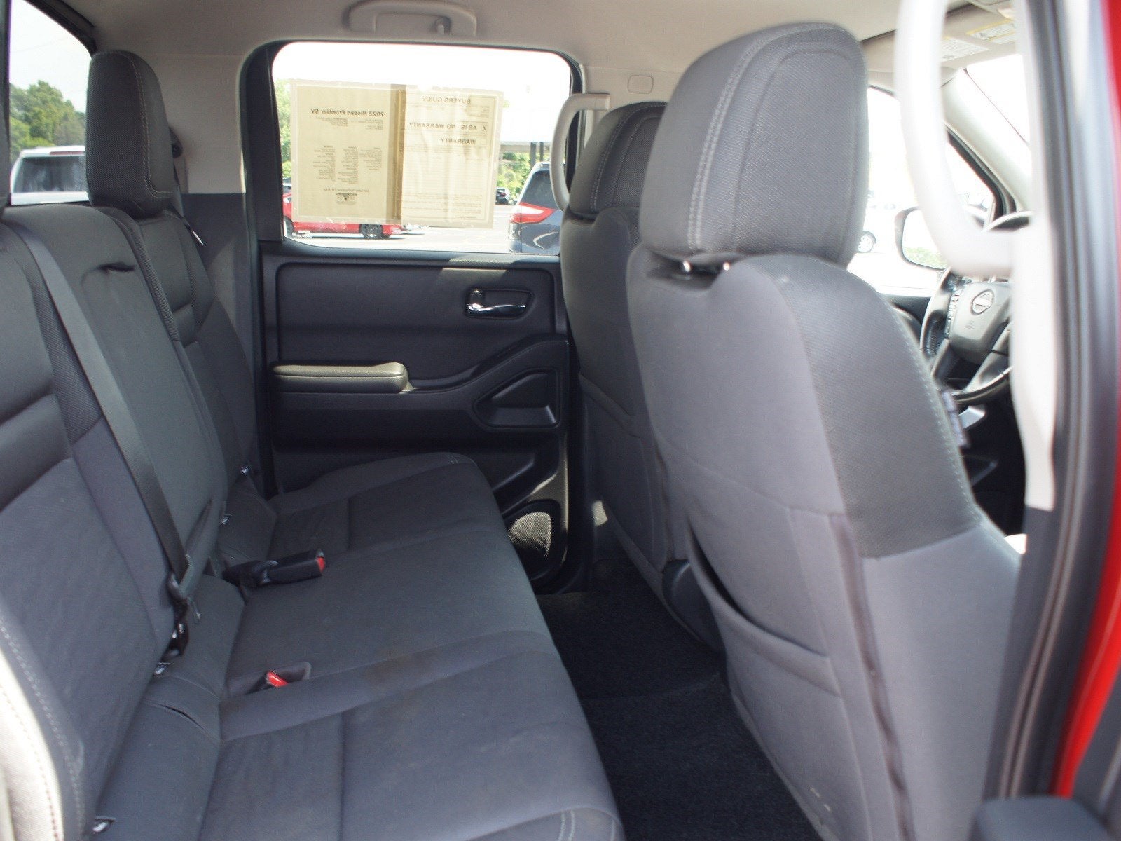 2022 Nissan Frontier Crew Cab SV 4x2