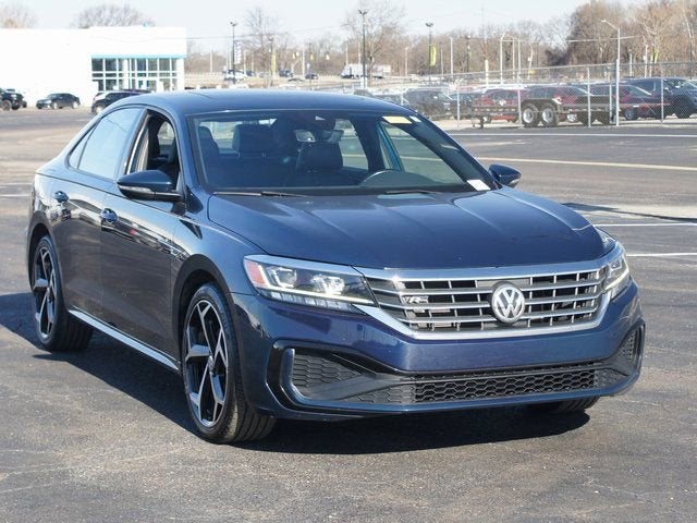 2022 Volkswagen Passat 2.0T R-Line