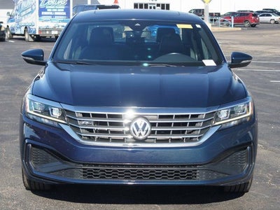 2022 Volkswagen Passat 2.0T R-Line