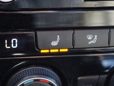 2022 Volkswagen Passat 2.0T R-Line