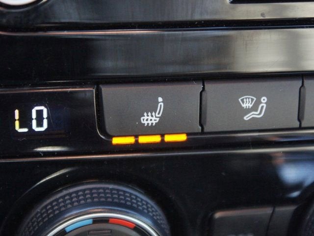 2022 Volkswagen Passat 2.0T R-Line