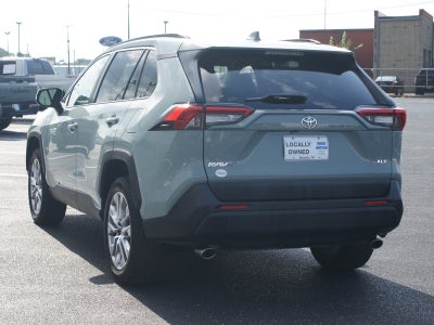 2022 Toyota RAV4 XLE Premium