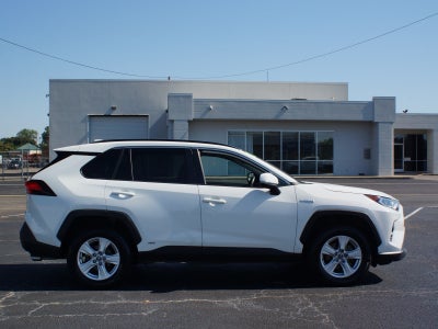 2020 Toyota RAV4 Hybrid XLE