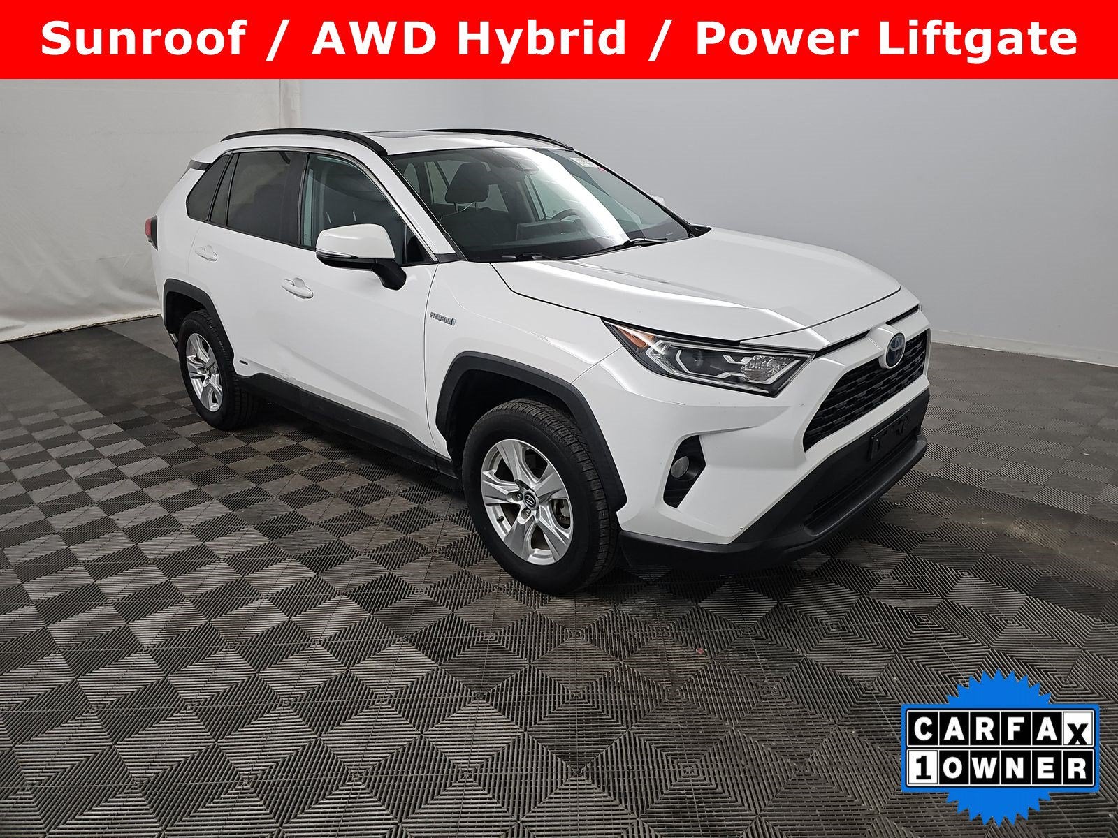 2020 Toyota RAV4 Hybrid XLE