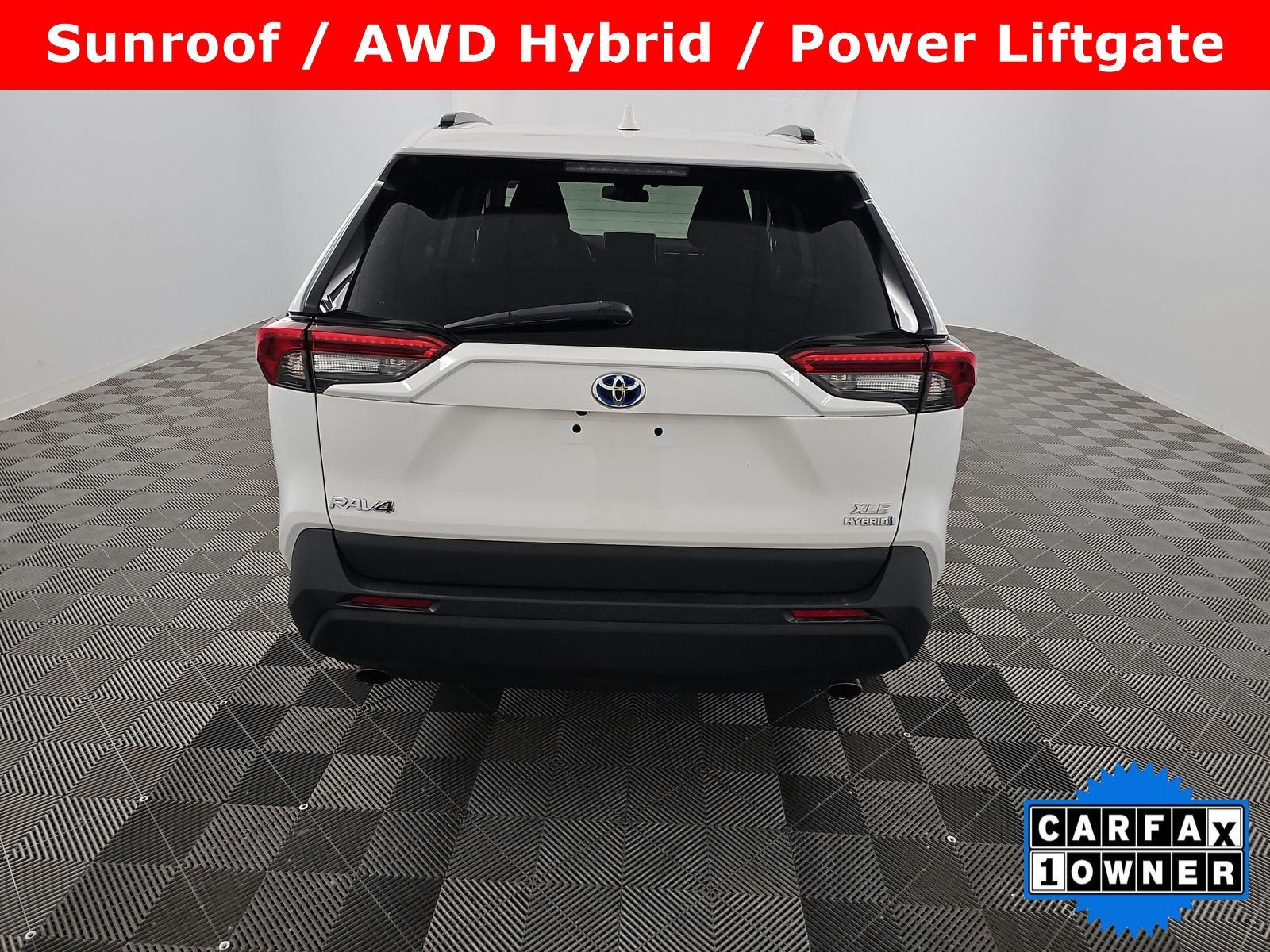 2020 Toyota RAV4 Hybrid XLE