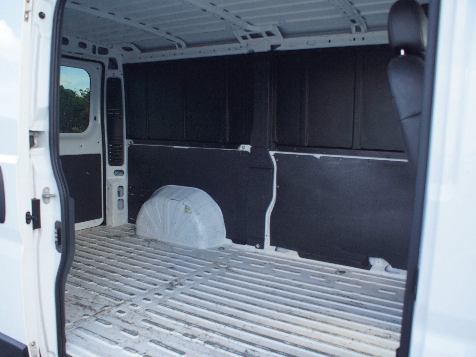 2021 RAM ProMaster 1500 Cargo Van Low Roof 136" WB