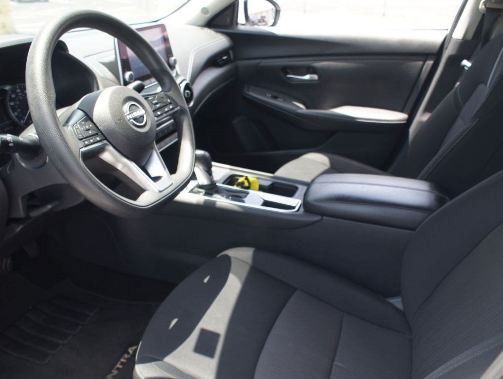2024 Nissan Sentra SV Xtronic CVT