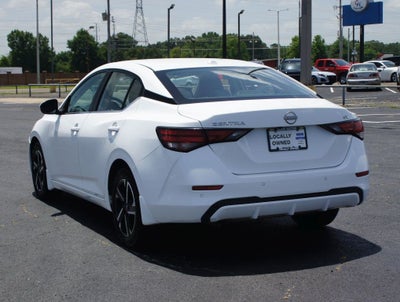 2024 Nissan Sentra SV Xtronic CVT