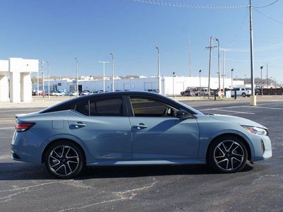 2024 Nissan Sentra SR Xtronic CVT