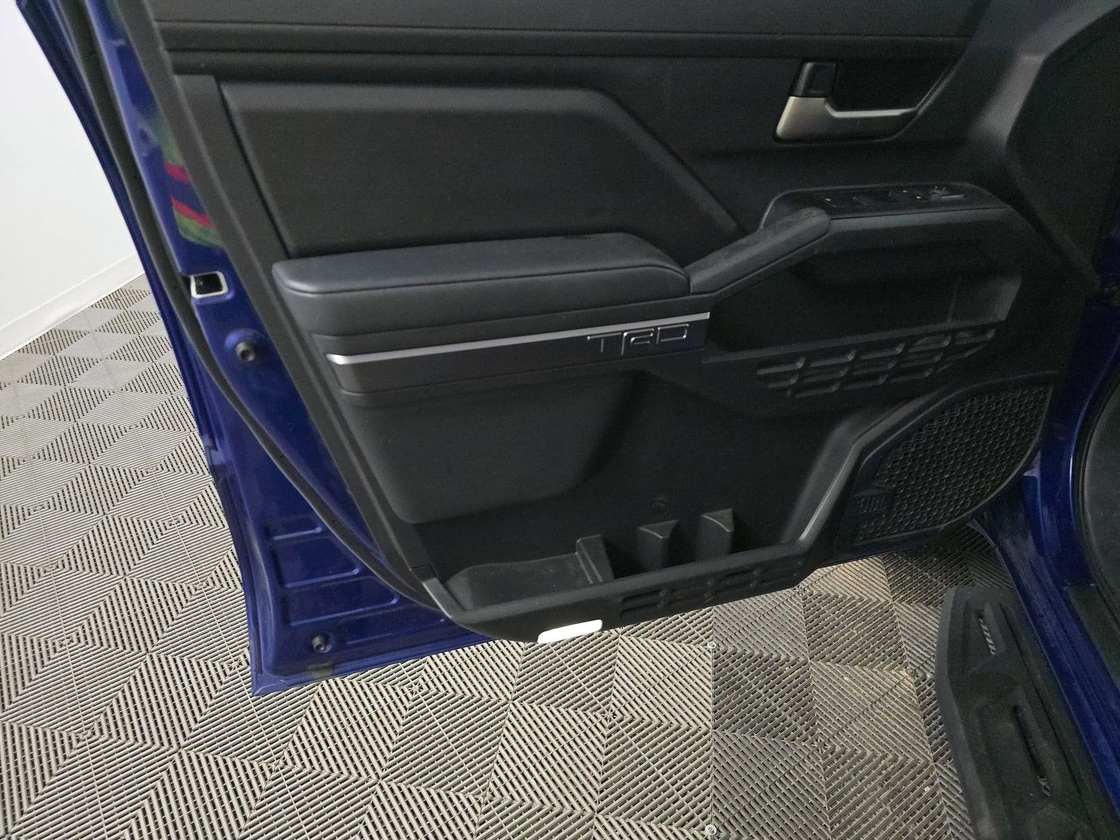 2024 Toyota Tacoma 2WD SR5