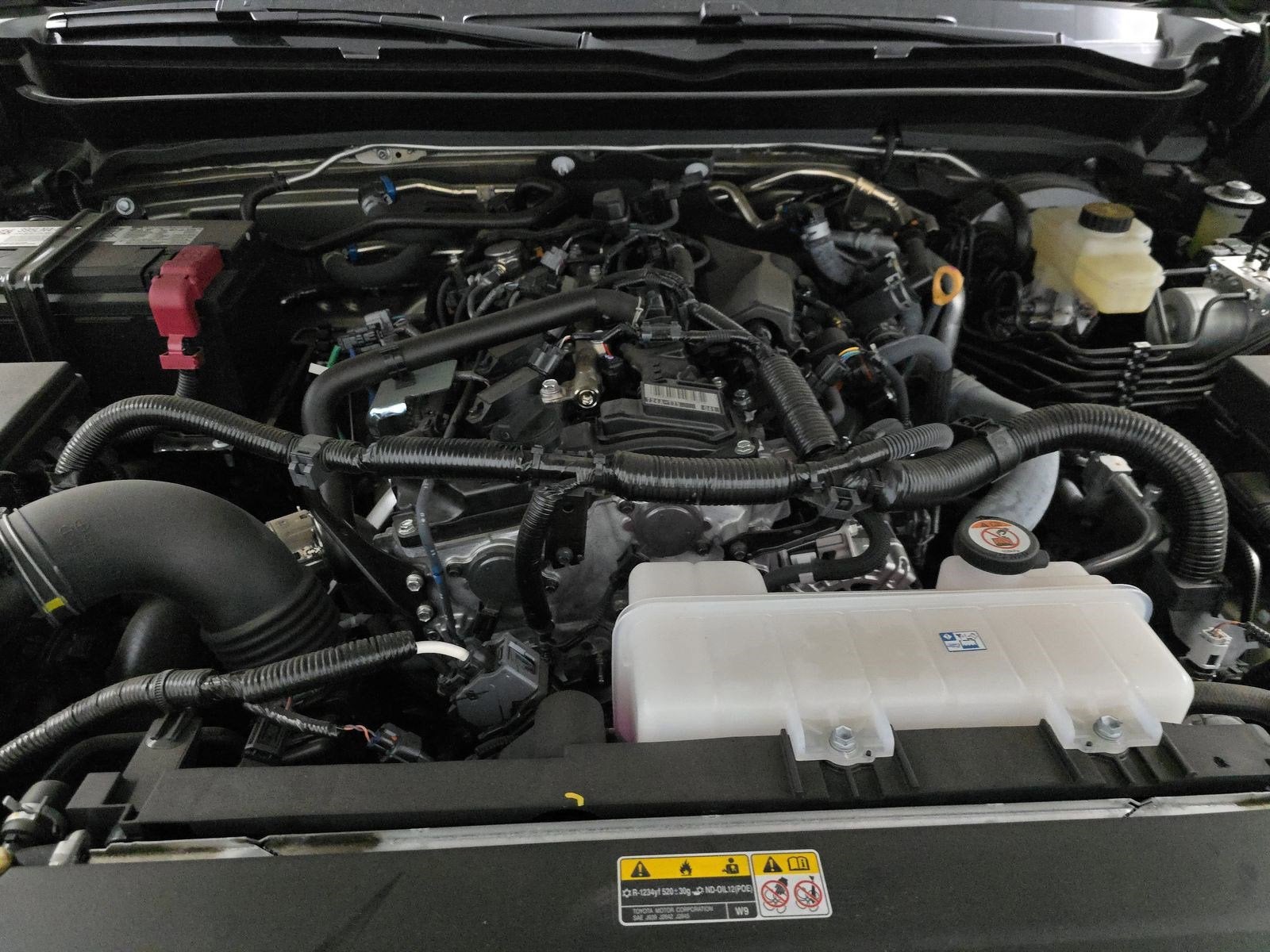 2025 Toyota Tacoma 4WD SR