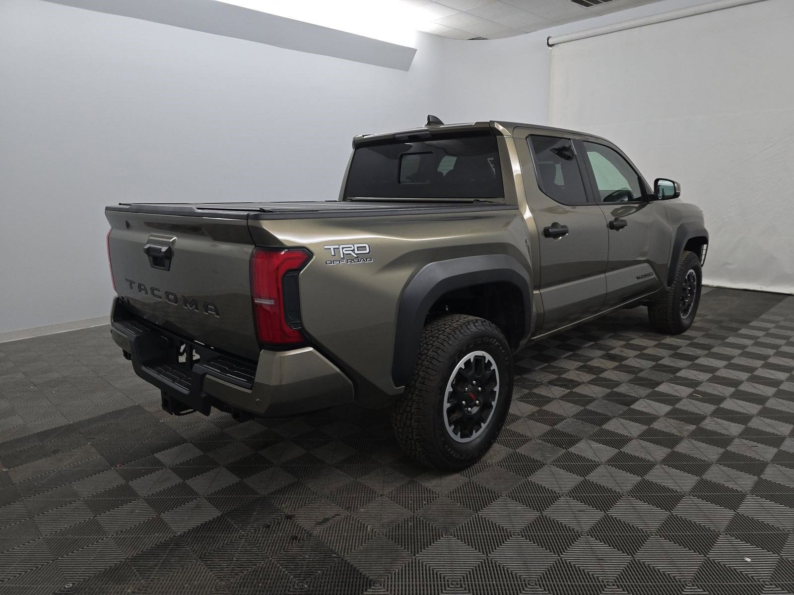 2025 Toyota Tacoma 4WD SR