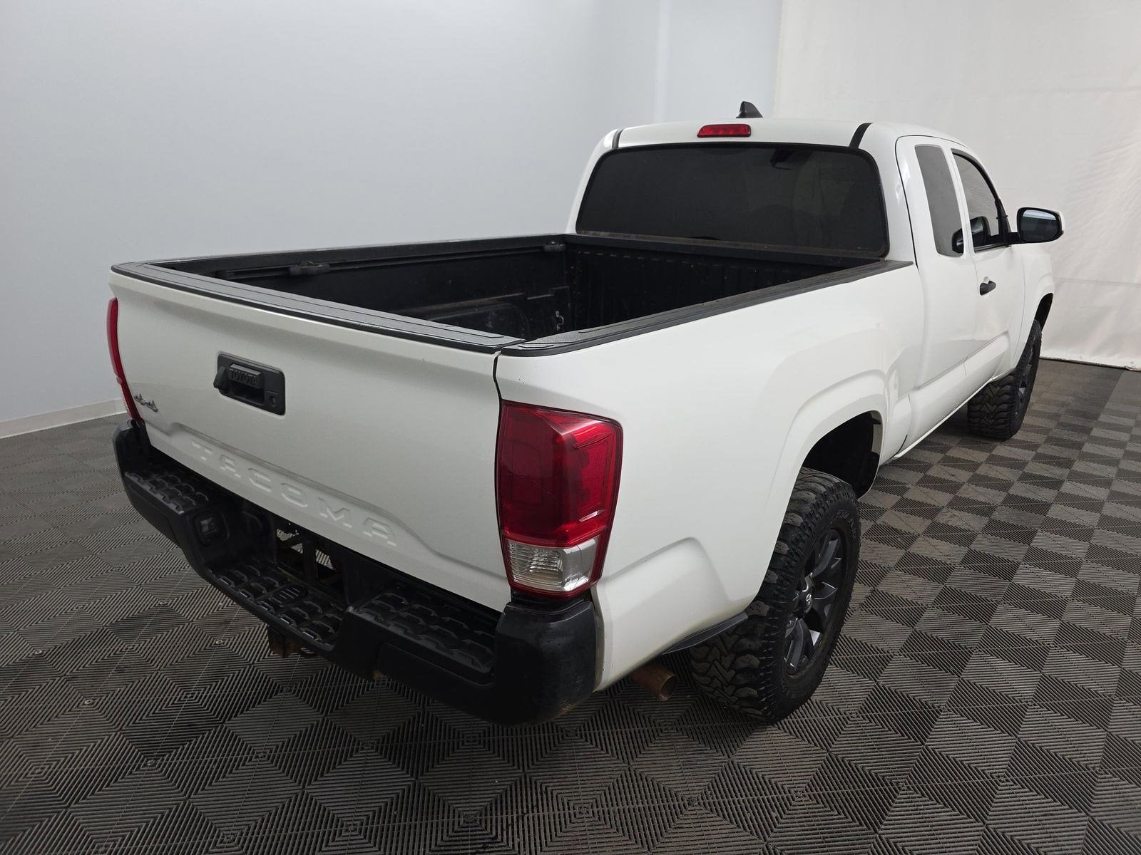 2020 Toyota Tacoma SR