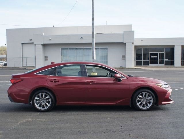 2019 Toyota Avalon XLE