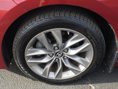 2019 Toyota Avalon XLE