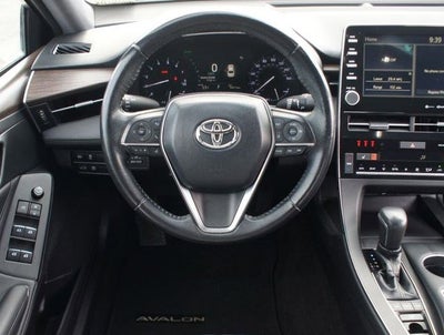 2019 Toyota Avalon XLE