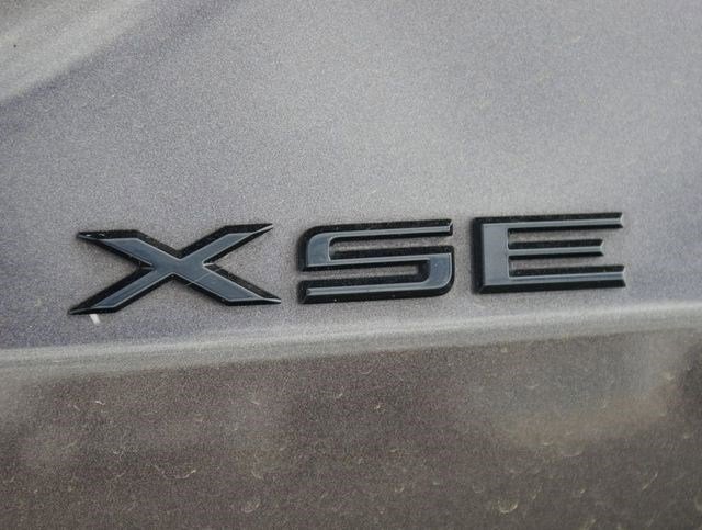 2019 Toyota Avalon XSE